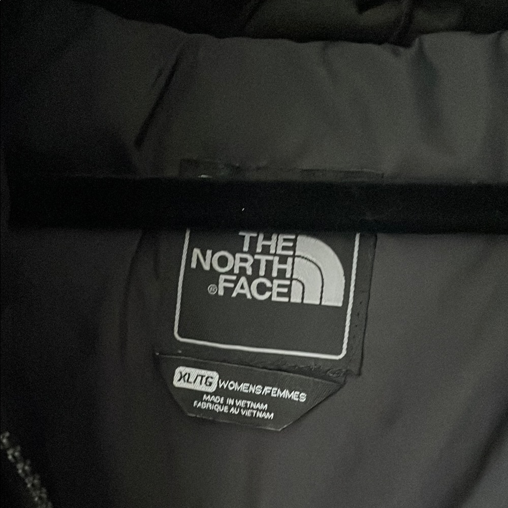 The North Face Black Puffer Jacket - Picture 6 of 14